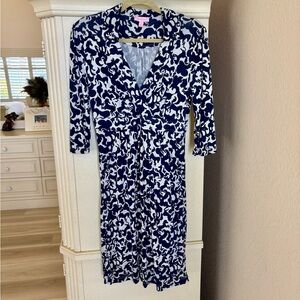 EUC Lilly Pulitzer Navy and White Patterned Dress S